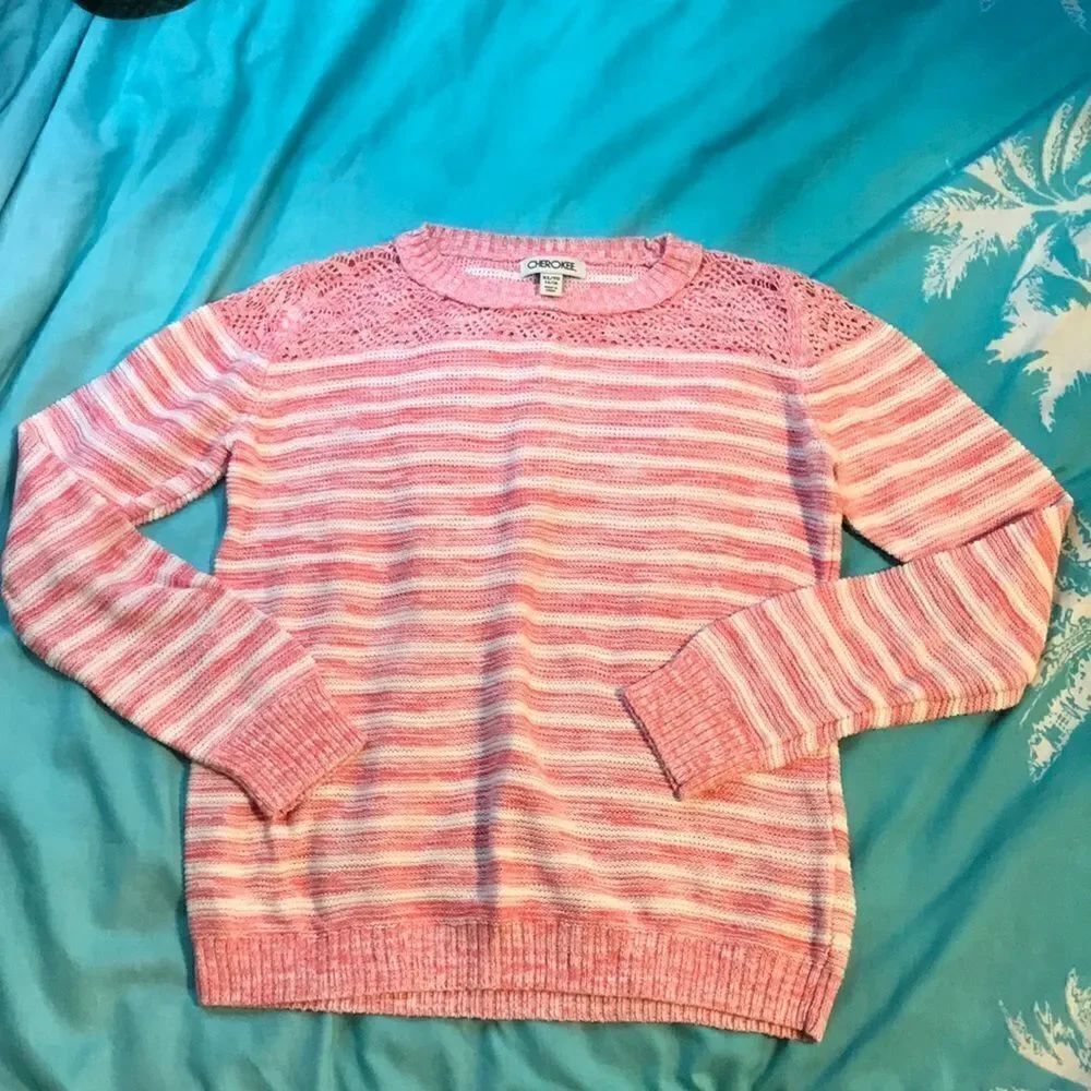 🔹Pink & White Striped Sweater Girl’s XL